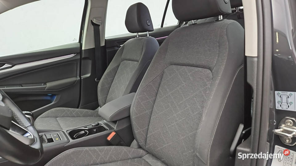 Volkswagen Golf VIII 20 TDI Life Z Polskiego światła przeciwmgielne Warszawa