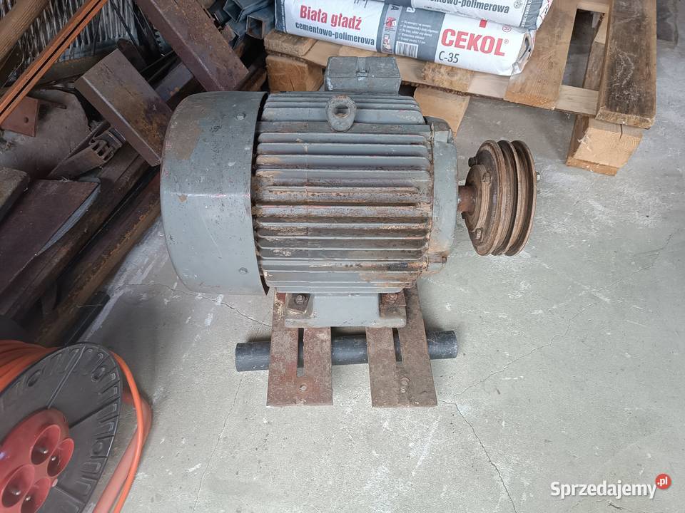 Silnik Mez Mohelnice 55 kw Pozostałe Garbatka-Letnisko sprzedam