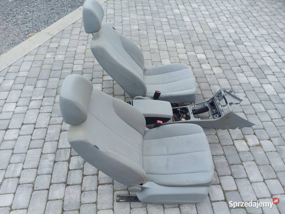 VW Passat B6 fotel Lewy Prawy przód podłokietnik osobowe Bolesławiec