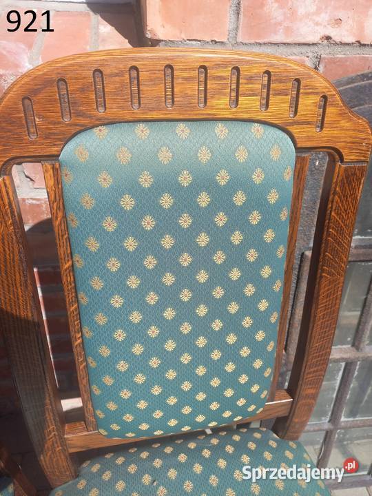 Krzesła dębowe drewniane zmateriałową tapicerką Gawroniec sprzedam