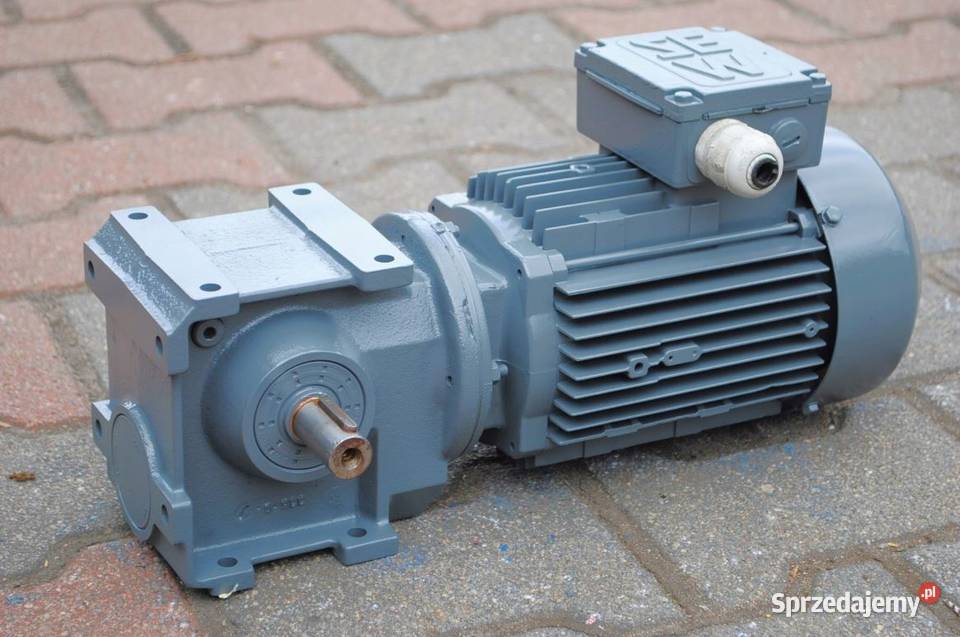 Motoreduktor kątowy 055kw 125obrmin SEW Kargowa