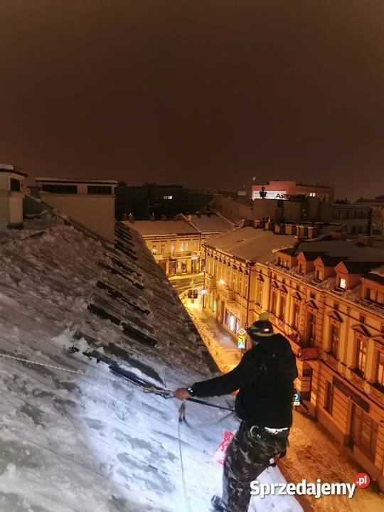 Odśnieżanie dachów Przemyśl Strzyżów Jarosław podkarpackie