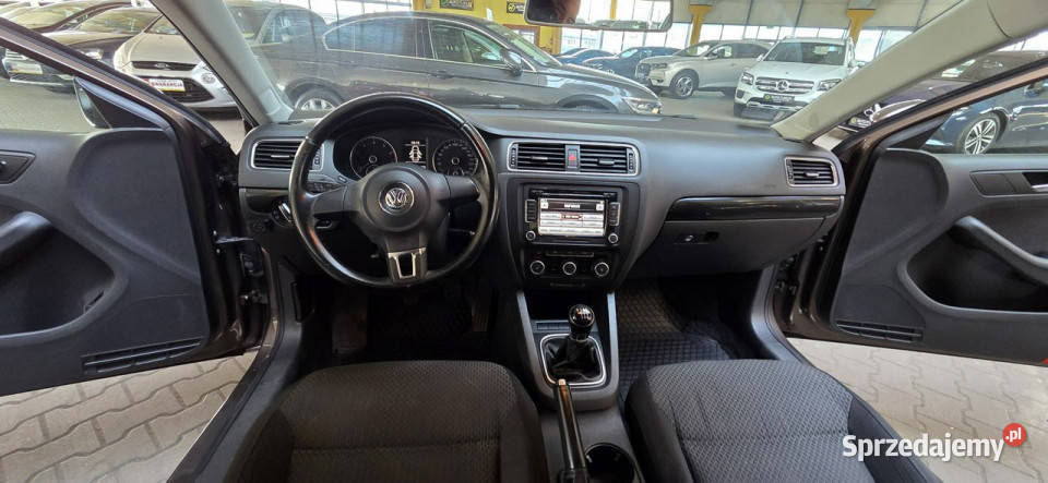 Volkswagen Jetta OPIS W podanej roczna gwarancja Rok produkcji 2013 Mysłowice