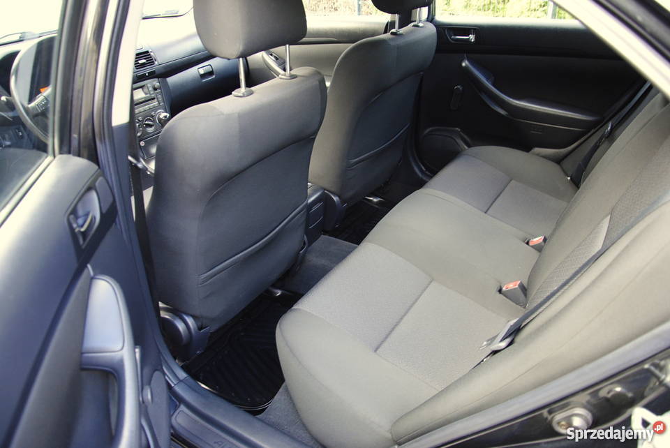 Toyota Avensis 18 benzyna Polski Salon 100 Grójec