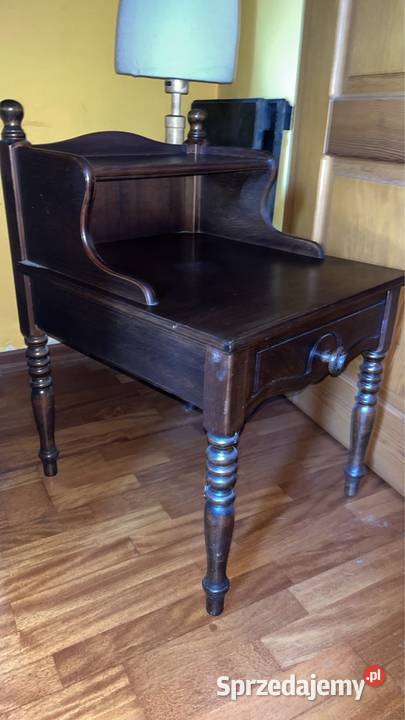 Szafka eklektyczna do sypialni Z ciemnego drewna Meble pomorskie