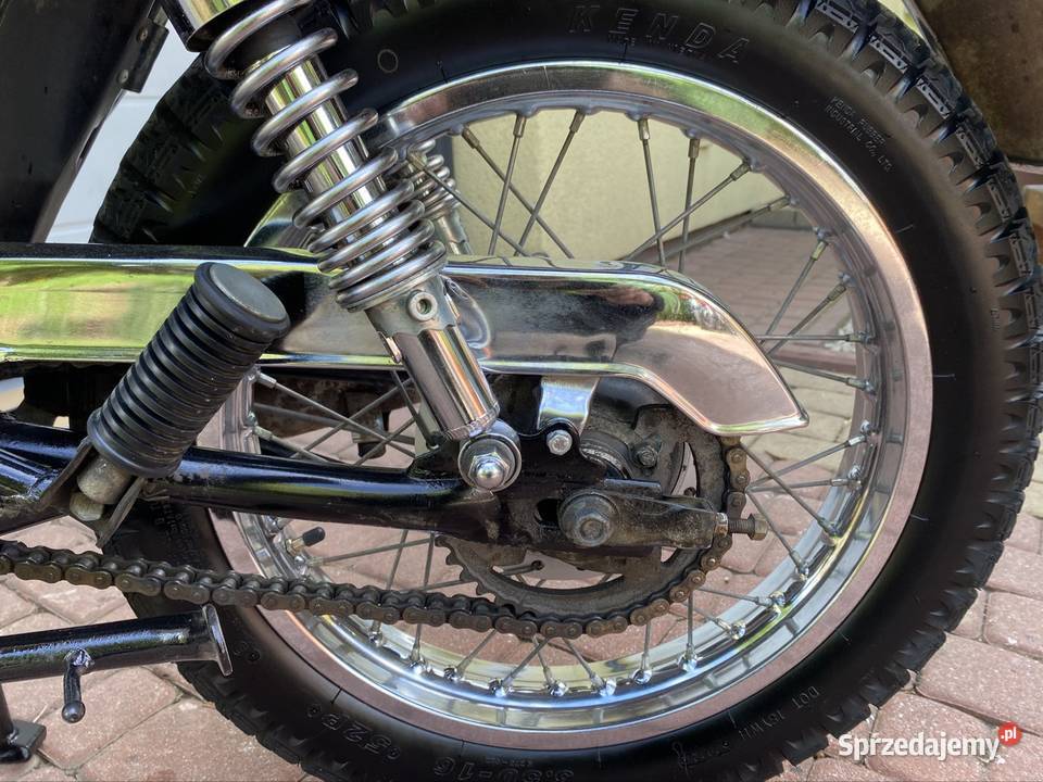 SUZUKI GN 125 kat B Prostota i nie zawodność Na turystyczny pomorskie Kokoszkowy