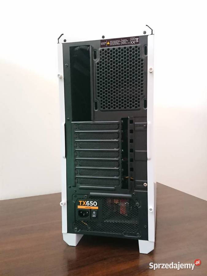 Obudowa Komputerowa z zasilaczem Corsair TX650