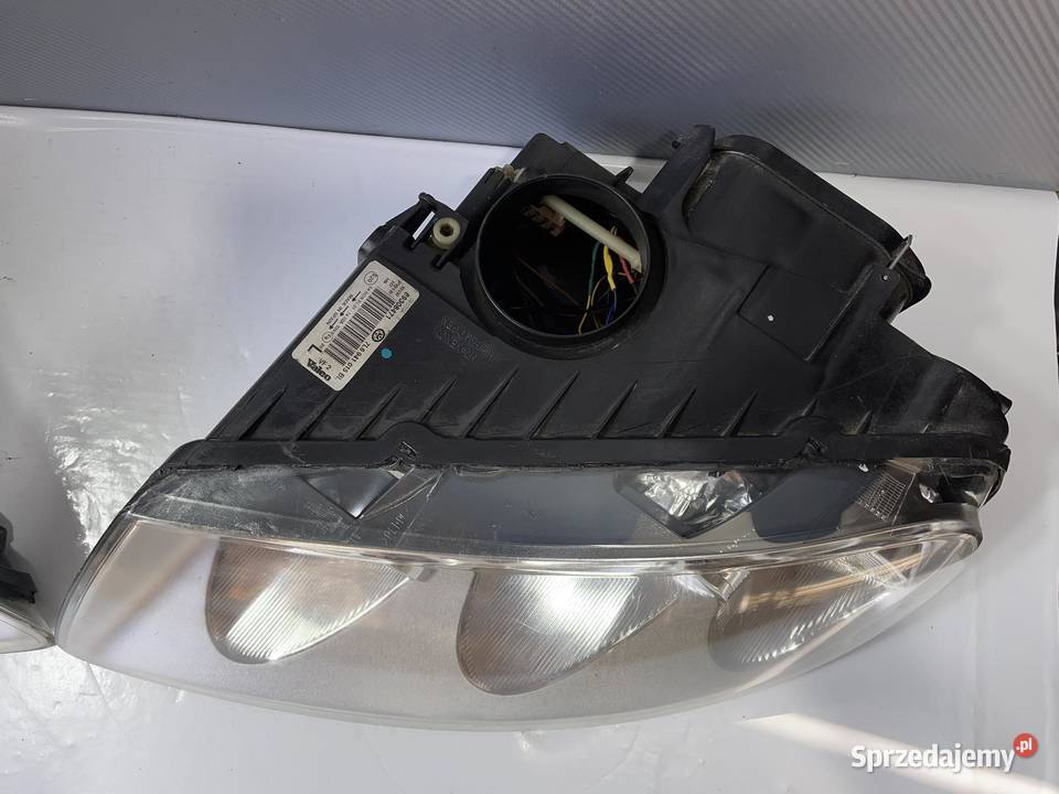 VW TOUAREG KOMPLET LAMP BILED Ostroróg