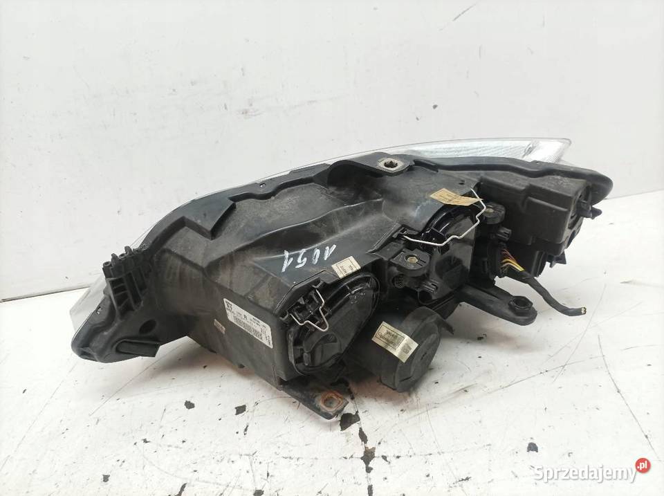 LAMPA PRZÓD PRAWA LIFT EU 6J1941006F Seat Ibiza Rok produkcji 2013