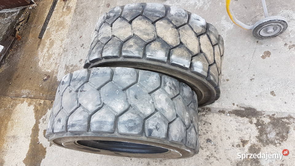 Opona 30015 LANDMAX do wózek widłowy Linde 30015 Wąchock