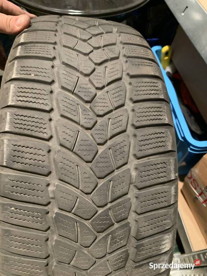 Opony zimowe Firestone 205 55 16 2 sztuki 5mm Koziegłowy sprzedam
