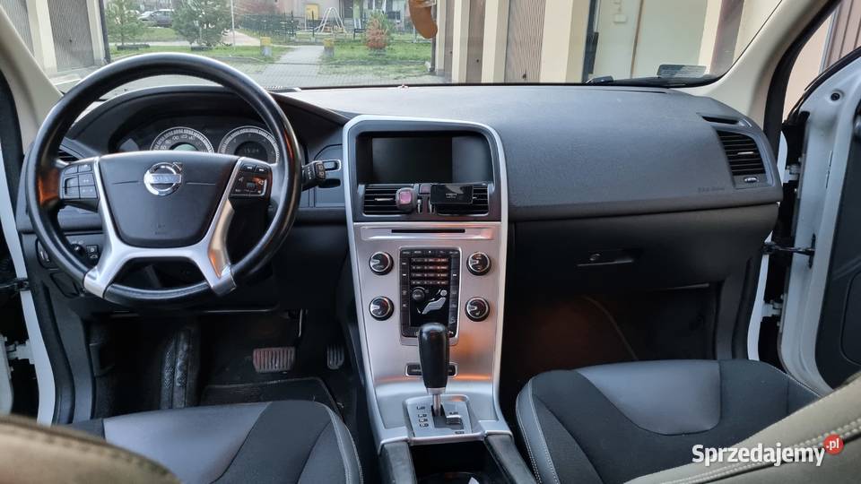 Volvo xc60 D5 AWD 230 4x4 Automat panorama salon Ostrowiec Świętokrzyski
