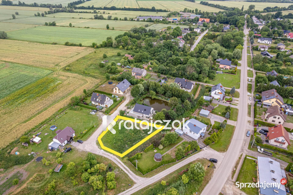 sprzedaży działki Miłocin 952m2 szambo
