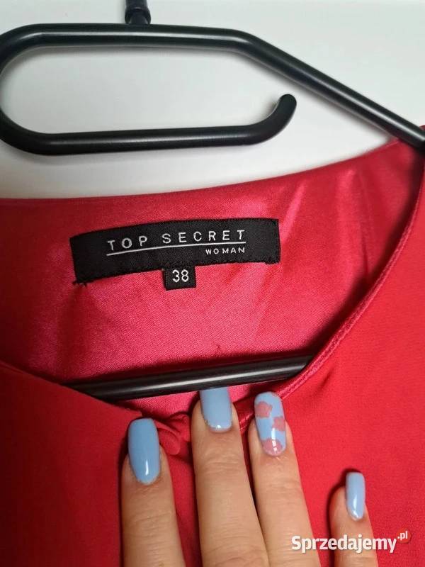 Romantyczna sukienka Top Secret w intensywnym