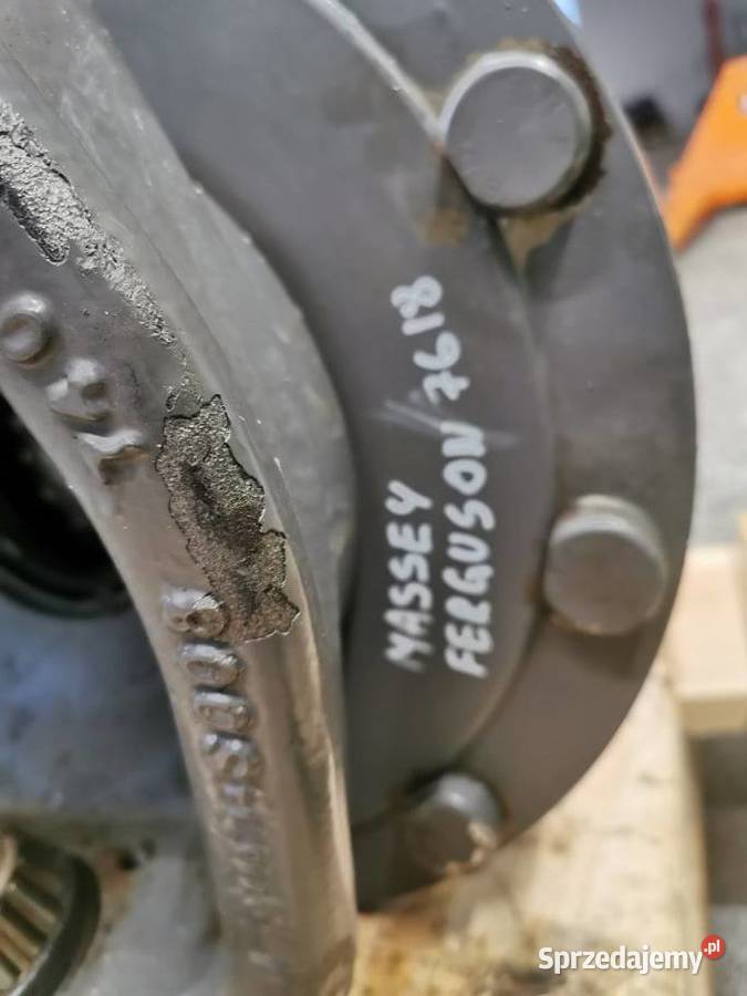 Zwrotnica Massey Ferguson 7618 Dana Lewa Wilkowo