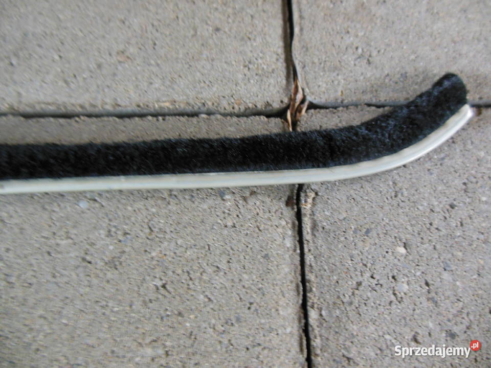 46576859 Uszczelka szyby opuszczanej prawa Części samochodowe Kozy