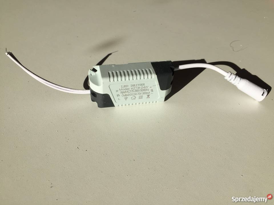 DRIVER LED sterownik 1824W 300mA 2470V NOWY Części i akcesoria Pomiechówek