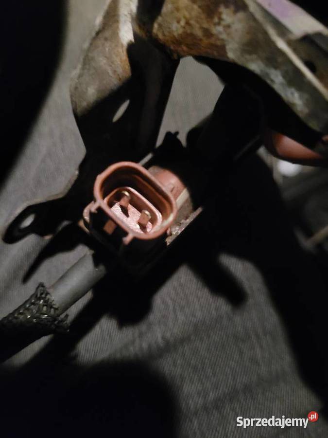 ZAWÓR PODCIŚNIENIA macpherson TOYOTA avensis