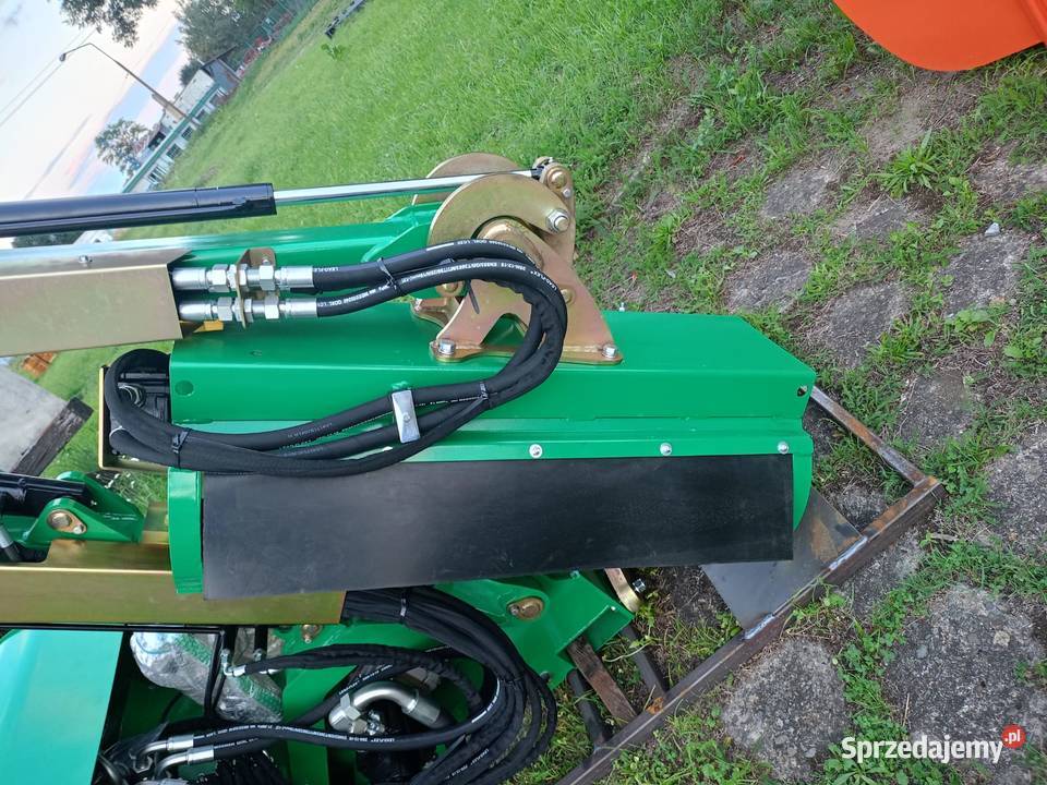 kosiarka bijakowa na wysięgniku długim ramieniu Żurawica