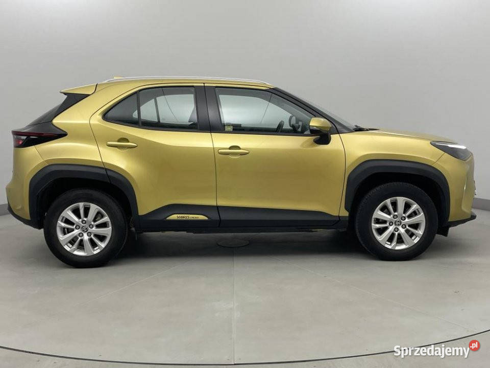 Toyota Yaris 2022r Salon Niski przebieg Warszawa