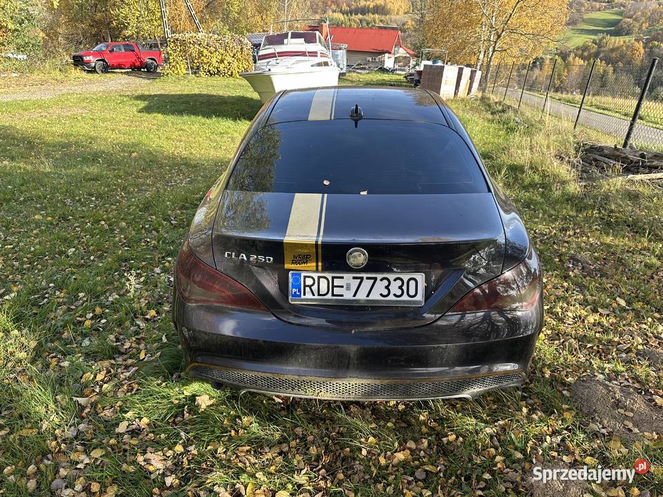 Mercedes CŁA 250 benzyna Stobierna