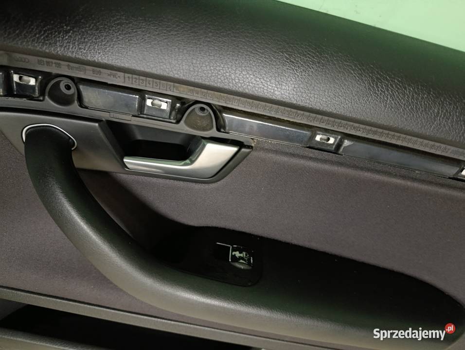 Szpedam zapasowe części do Audi a4b6 avant Wrocław