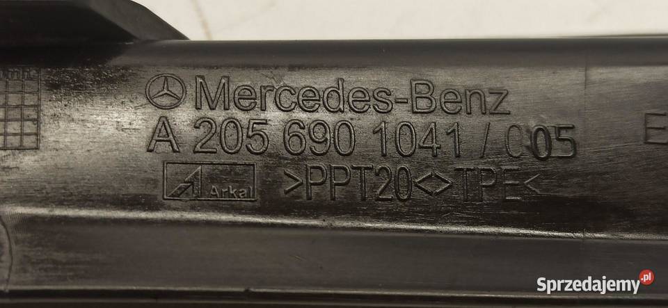 MERCEDES W205 RYNNA BAGAŻNIKA PRAWY TYŁ Karoseria