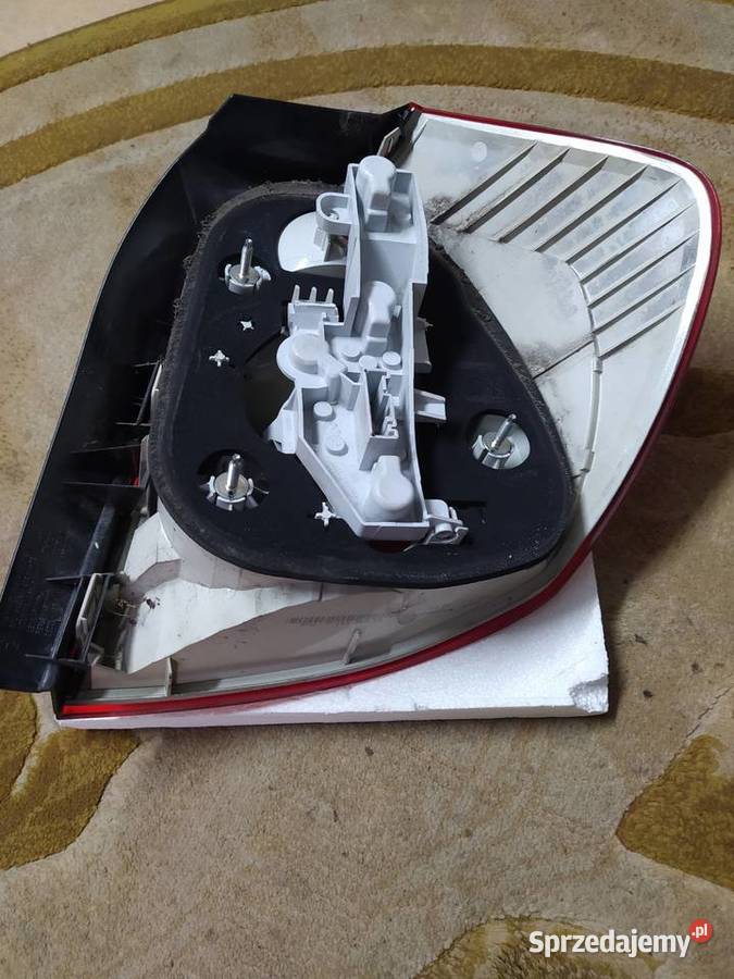 BMW 1E87 lift 5D lampa tylna lewa osobowe opolskie Krapkowice sprzedam