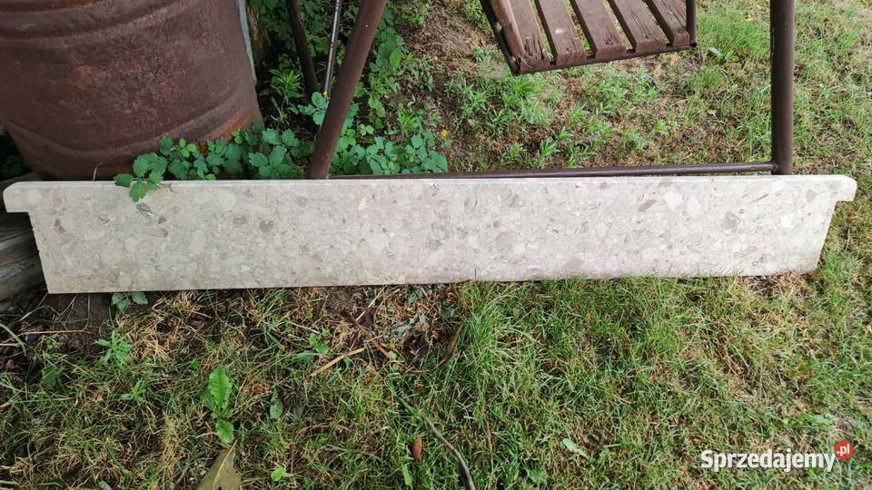 Parapet z konglomeratu marmurowego łódzkie Podkałek