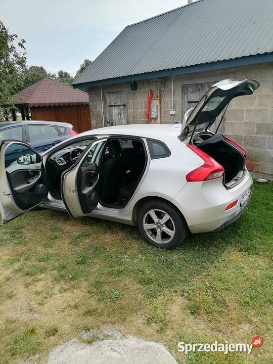 Sprzedam volvo v40