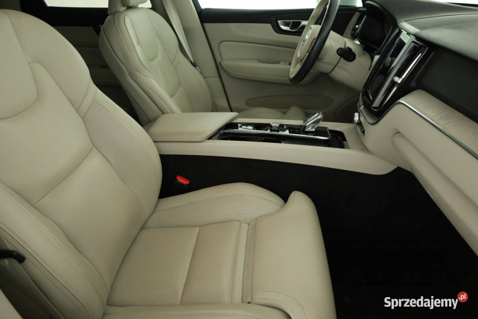 Volvo XC60 B4 AWD komputer pokładowy