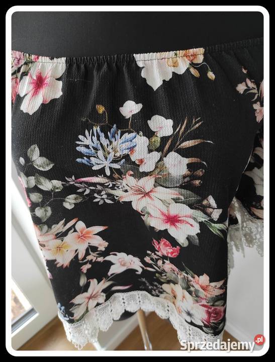 Crop top bluzka z koronką hiszpanka 42 XL kwiaty krótki