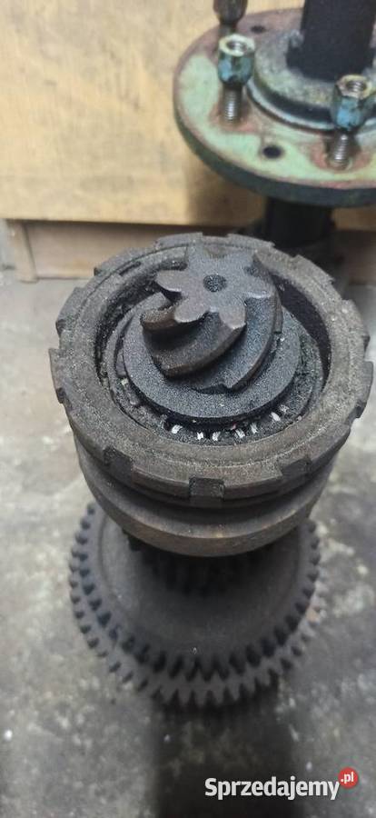 Wałek ataku i koło talerzowe dzik 21 Skrzynia biegów lubuskie Stare Kurowo