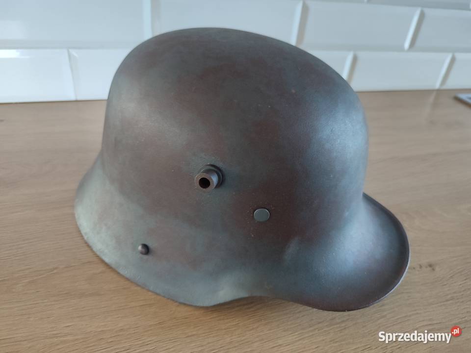 Hełm niemiecki M 16 z fasunkiem Łódź