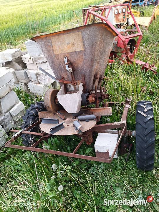 Rozsiewacz nawozu Kos nowe opony motyl mazowieckie Rostkowo sprzedam