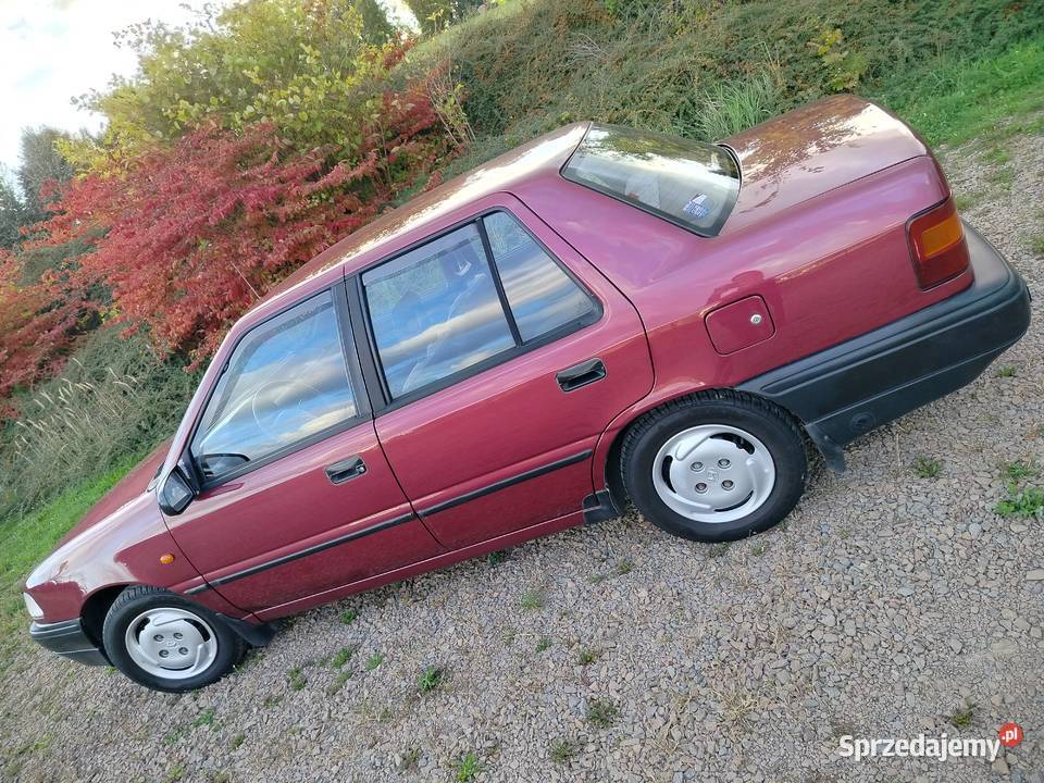 Hyundai Pony 15 LPG sedan ładny i zdrowy Morawica