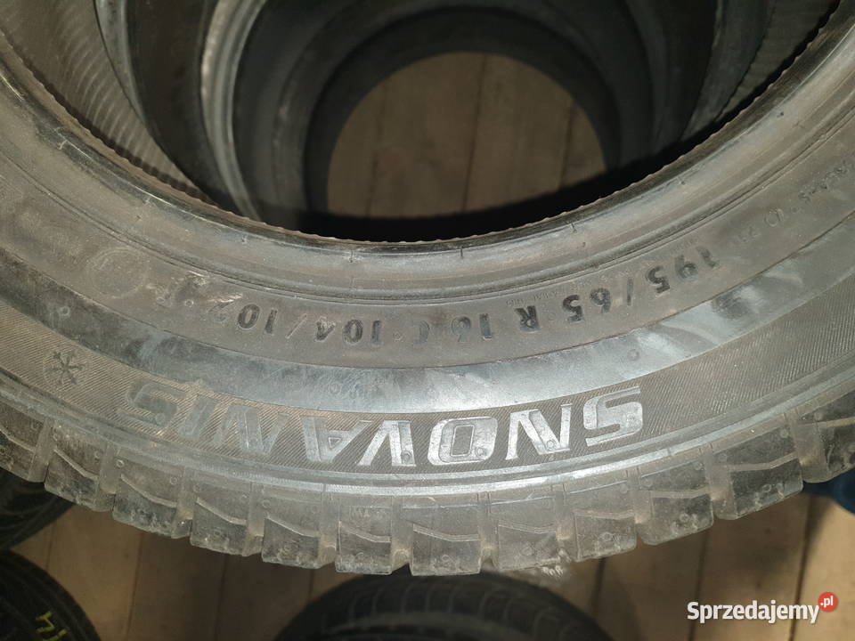 Opona Barum Snovanis 19565R16C Dobre Miasto sprzedam