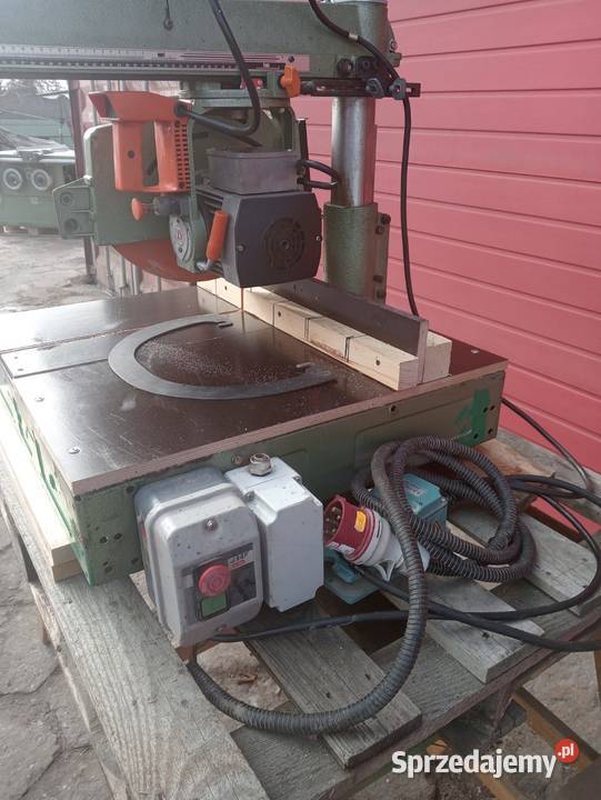 Piła radialna DeWalt