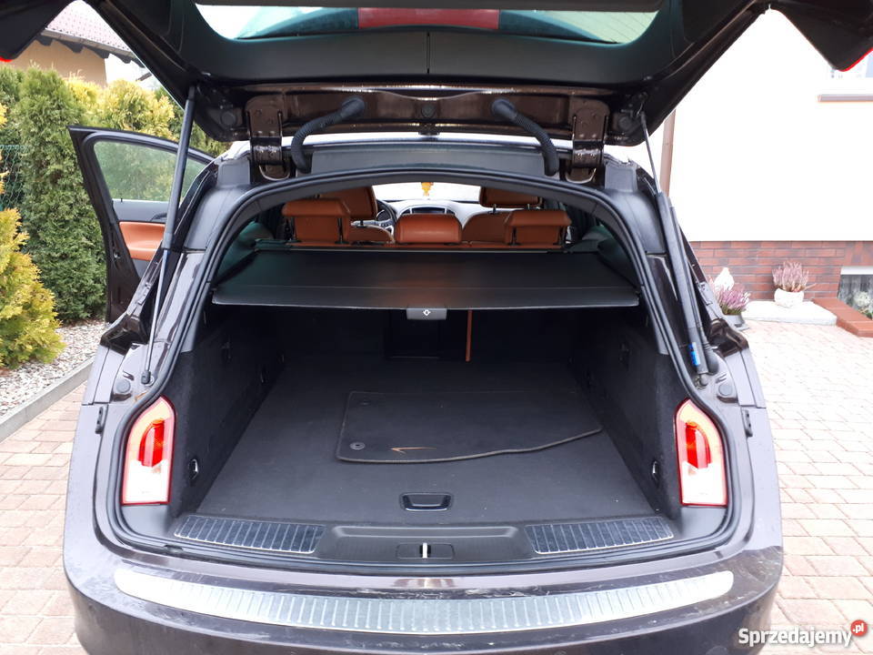 Opel Insignia Sports Toourer OPC infinity2011 Półczno