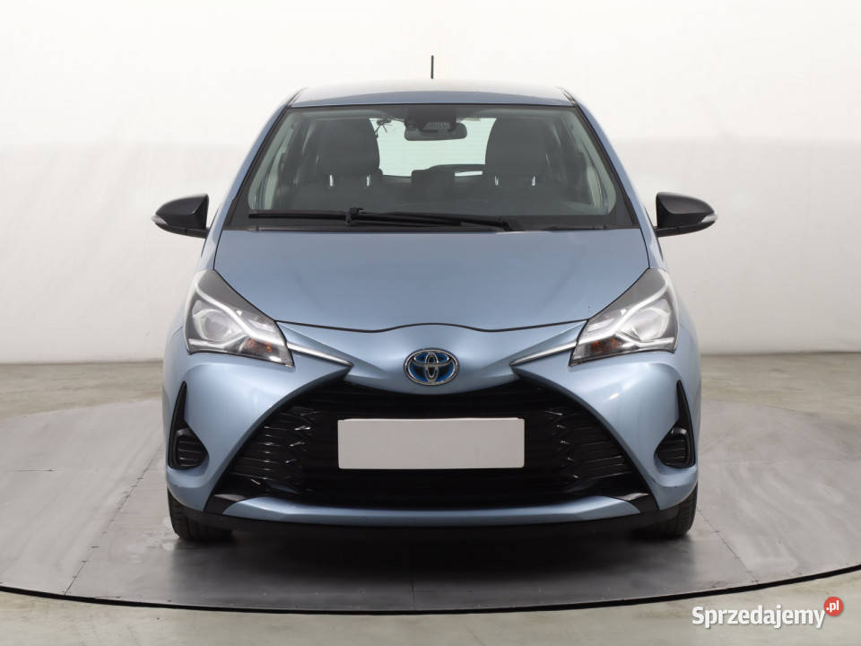 Toyota Yaris 15 Hybrid asystent pasa ruchu Toyota Katowice