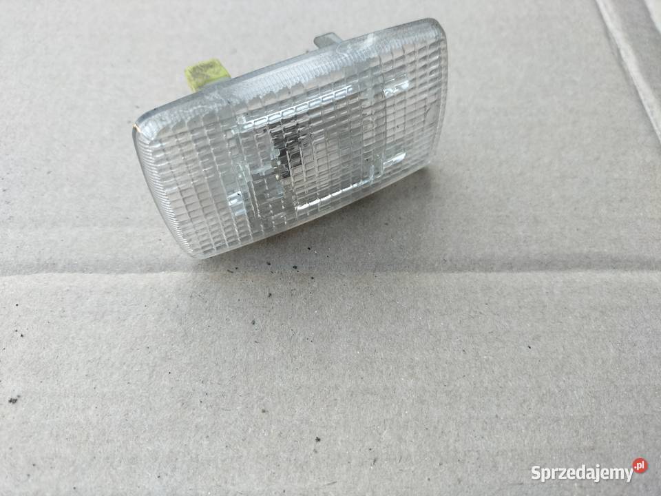 NISSAN PRIMERA P11 LIFT OŚWIETLENIE KABINY osobowe Kamień-Kolonia