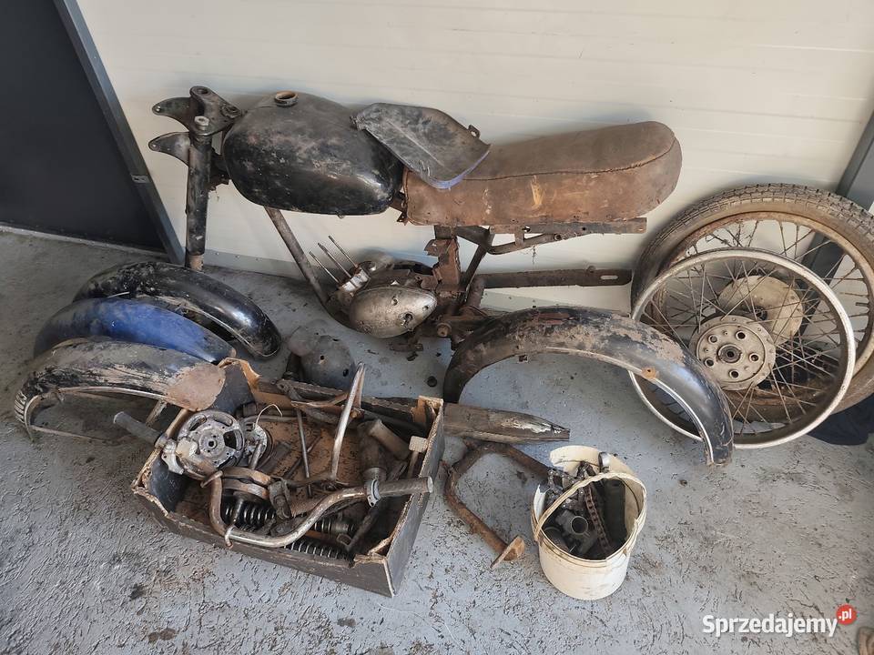 Wsk 125 w częściach turystyczny