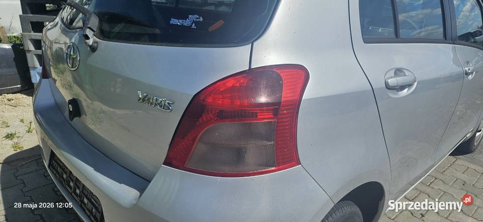 Lampa lewa prawa tył tylna Toyota Yaris II lubuskie Słońsk