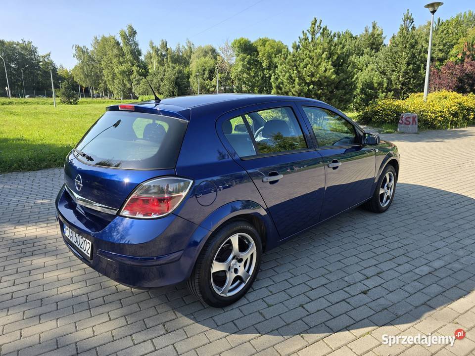 Opel Astra H 14 BENZYNA klimatyzacja 2009 LIFT Zarejestrowany w Polsce podkarpackie Rzeszów