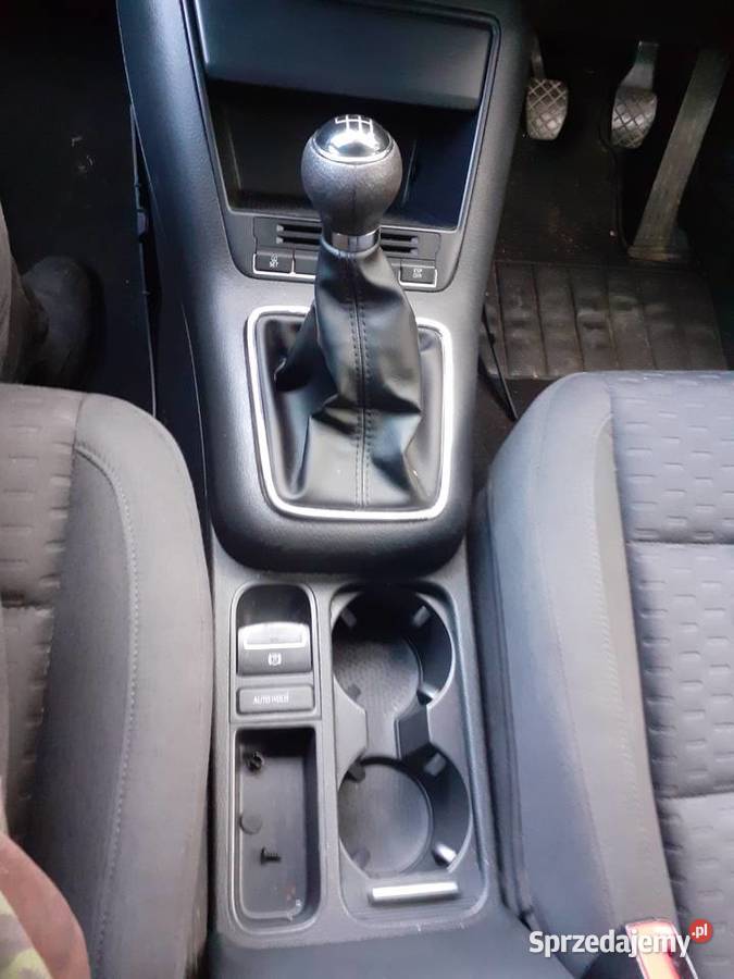 Fotele kanapy VW Tiguan Anglik Rok produkcji 2010 Nisko