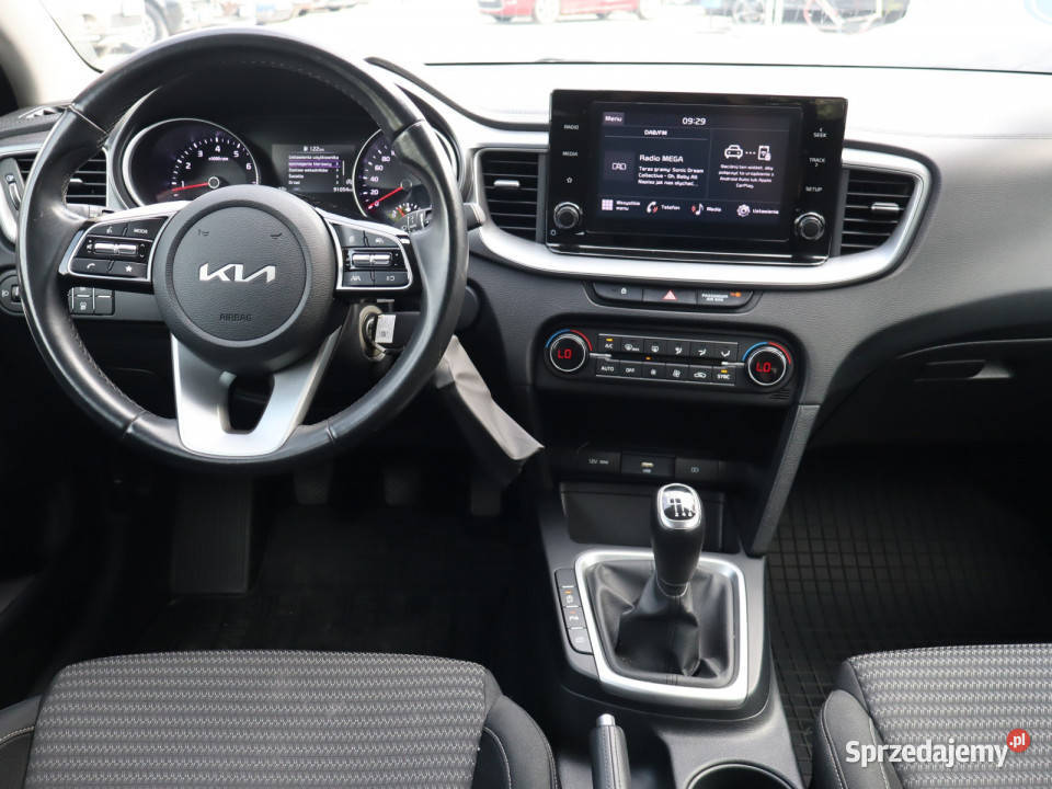 Kia Ceed 15 TGDI MHEV pierwszy właściciel