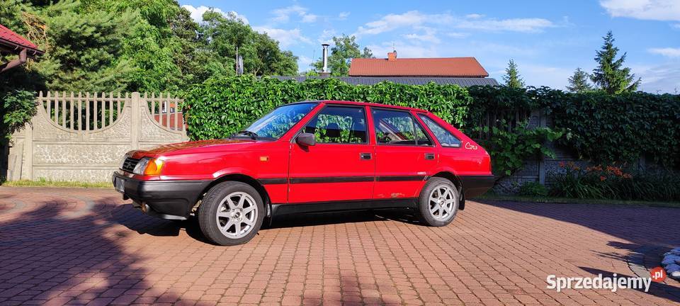 Polonez Caro 95 manualna Góra Kalwaria
