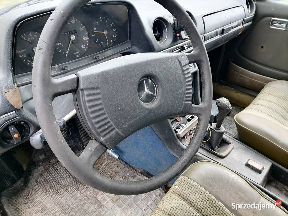 Mercedes w123 Pierwsza Seria 77r Beczka Wnętrze Łochów