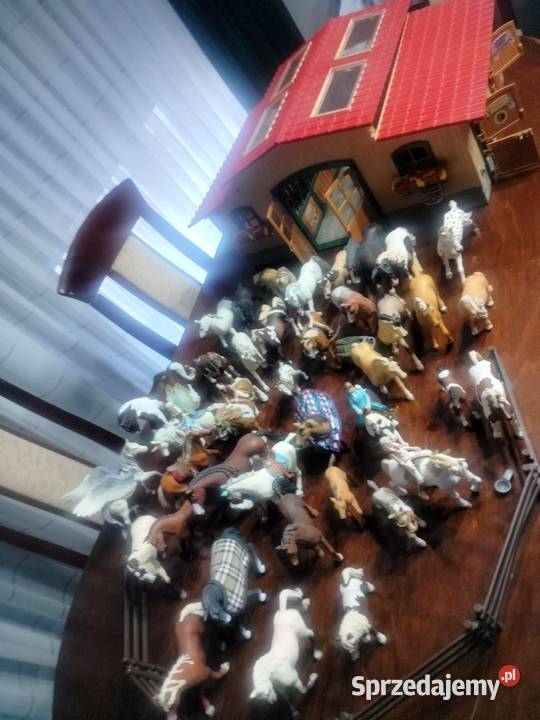 Zestaw schleich z dużą stajnią małopolskie Kęty sprzedam