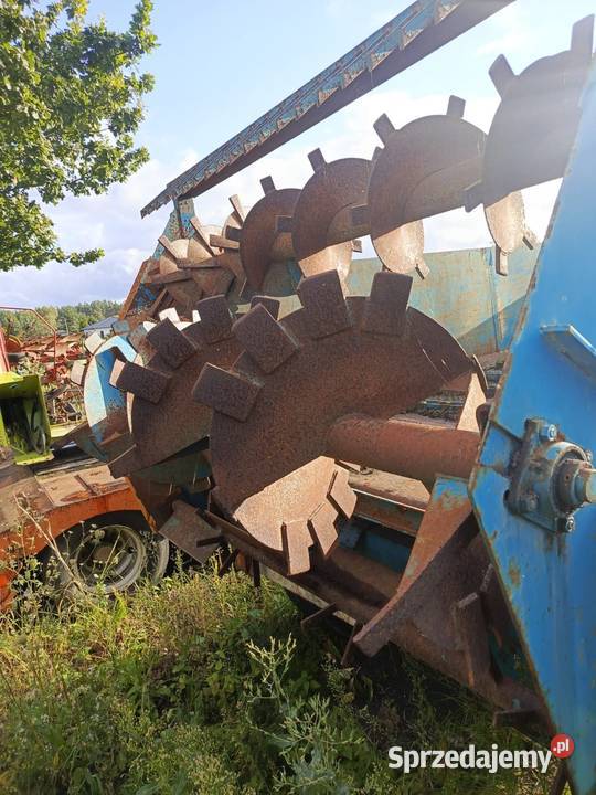 Rozrzutnik Obornika Rolland Conic 2065 wielkopolskie Łobżenica